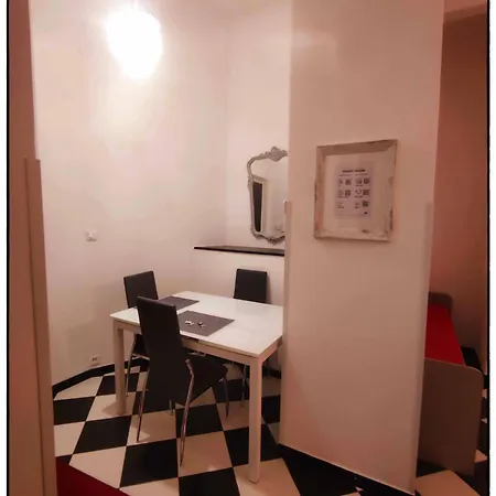 Tra Mare E Centro Apartmán Janov