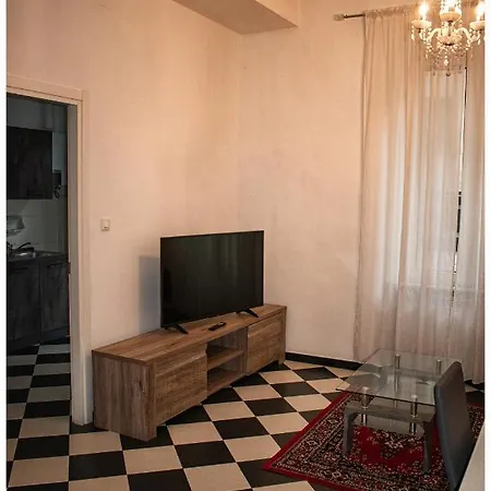 Tra Mare E Centro * Genoa